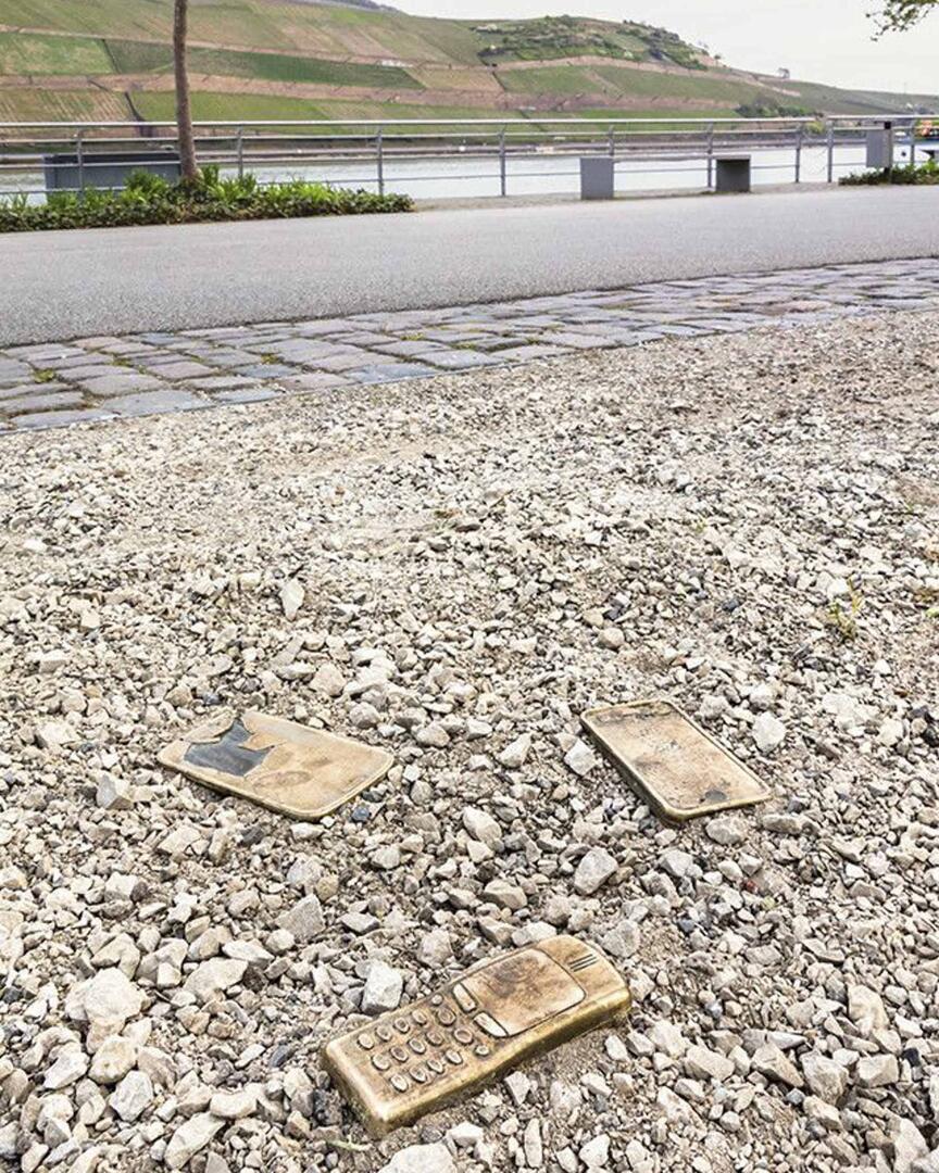 Exhibition view / Bingen /o.T. / different sizes | Bronze | 2017 Foto: David von Becker