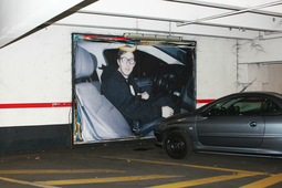 Ansicht: Düsseldorf Photo / 2 min ago BILLBOARD EXHIBITION